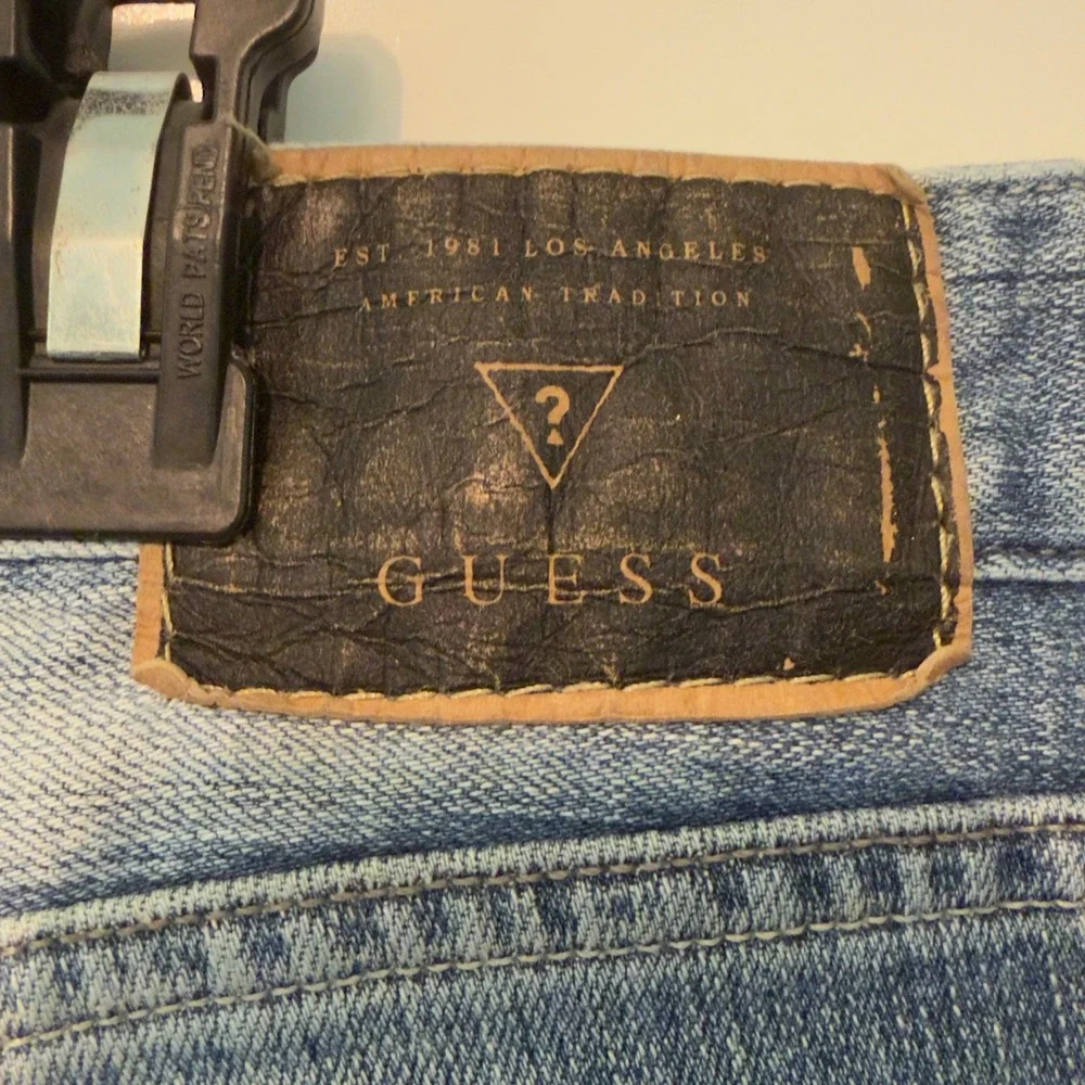 Y2K Guess Los Angeles 1981 Mens Relaxed Fit Distressed Blue Jeans 36x32